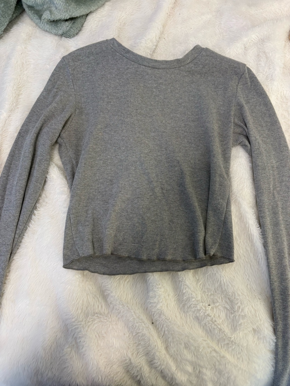 Aeropostale Women's Heather Gray Long Sleeve Ribbed Top